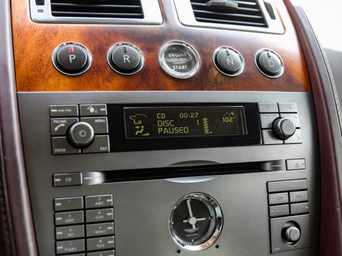 Used 2005 Aston Martin DB9 Coupe RWD image 23