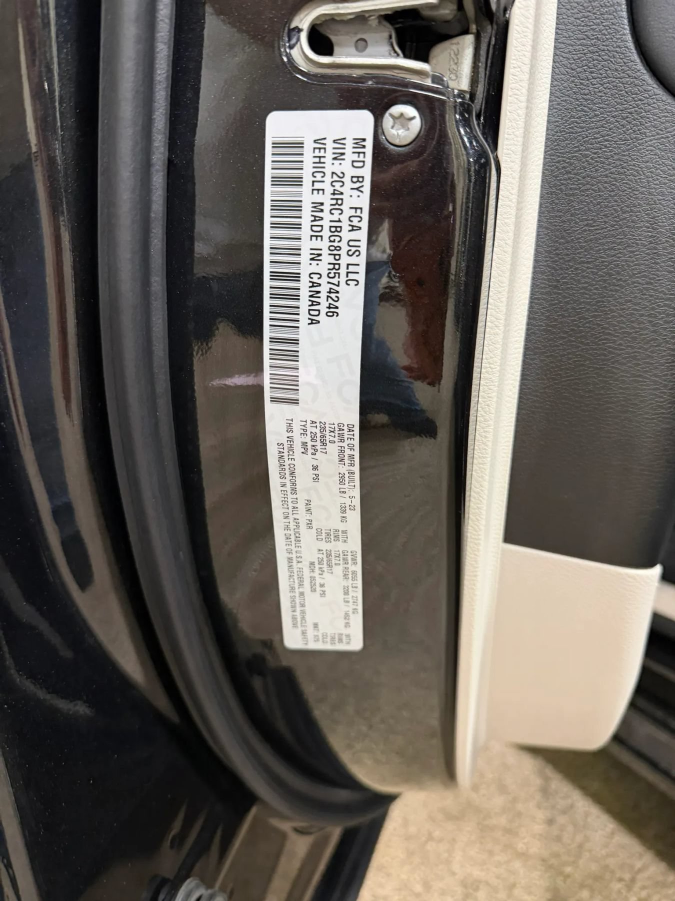 Used 2023 Chrysler Pacifica Touring-L FWD image 62
