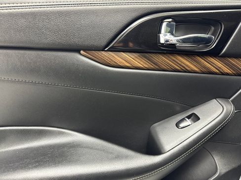 Used 2017 Nissan Maxima Platinum image 38