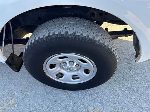 Used 2017 Nissan Frontier S RWD image 8