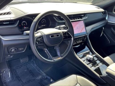 New 2025 Jeep Grand Cherokee L Overland AWD/4WD image 7