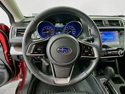 Used 2019 Subaru Outback 3.6R Limited AWD/4WD image 11