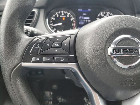 Used 2019 Nissan Rogue SV AWD/4WD image 25