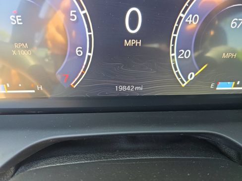 Used 2024 Jeep Grand Cherokee Altitude AWD/4WD image 18