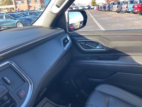 Used 2022 Chevrolet Suburban RST w/ Luxury Package image 27