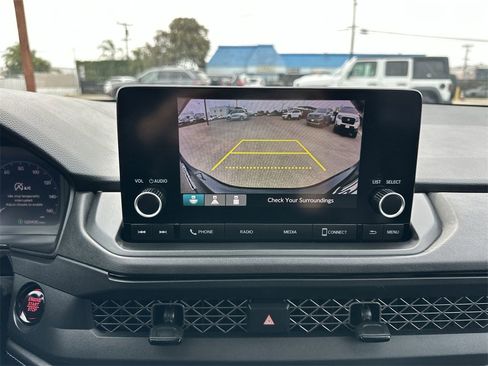 Used 2023 Honda Accord LX image 25