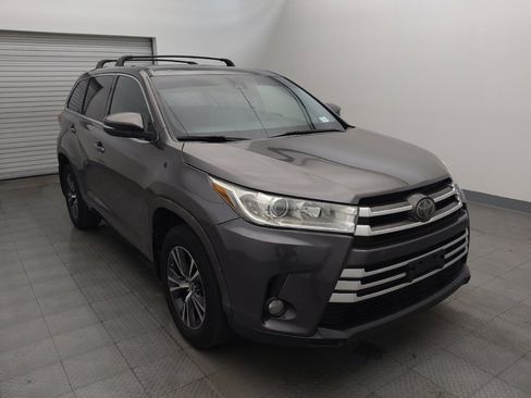 Used 2018 Toyota Highlander Plus image 13