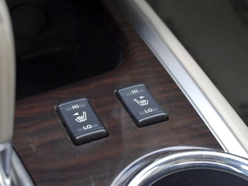 Used 2013 Nissan Pathfinder SL image 29