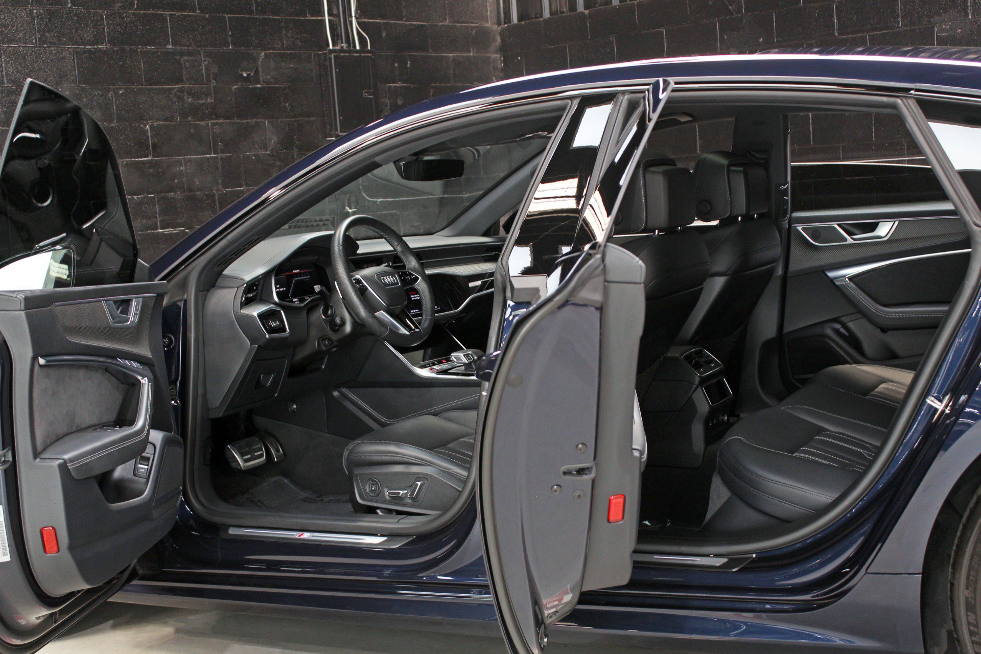 Used 2022 Audi S7 Prestige AWD/4WD image 25