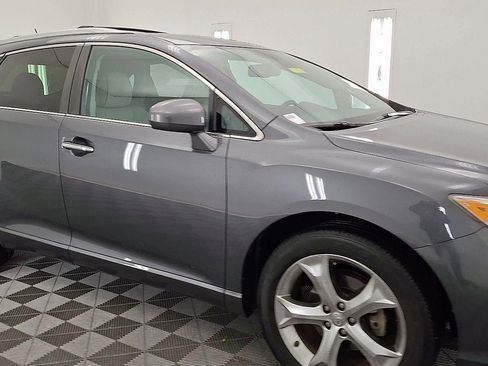 Used 2011 Toyota Venza w/ Comfort Pkg image 6