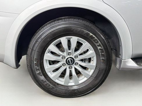Used 2024 Nissan Armada SV AWD/4WD image 34