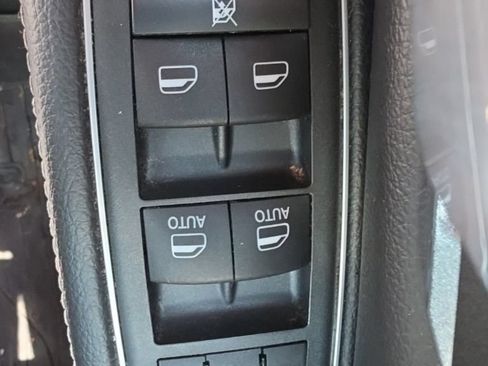 Used 2022 RAM 1500 Laramie RWD image 15