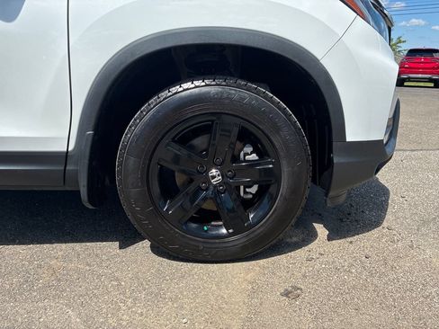 Used 2023 Honda Ridgeline Black Edition image 9