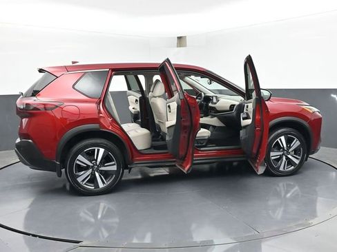 Used 2023 Nissan Rogue SL AWD/4WD image 48
