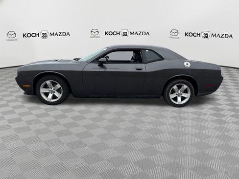 Used 2014 Dodge Challenger SXT Plus RWD image 4