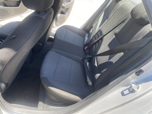 Used 2019 Hyundai Accent SE w/ Cargo Package FWD image 14