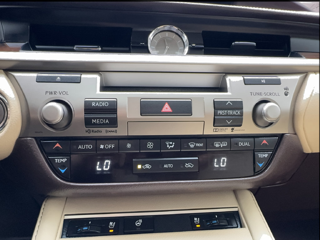 Used 2016 Lexus ES 350 w/ Navigation System Package FWD image 46
