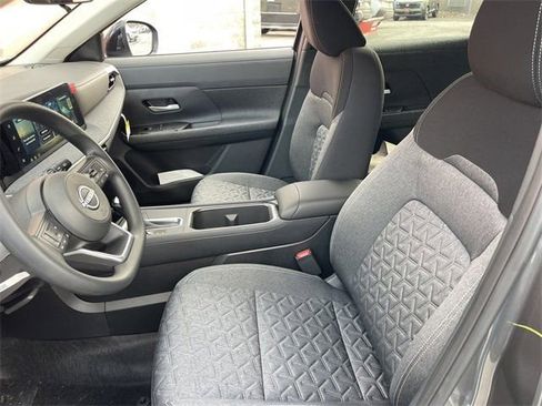 New 2026 Nissan Kicks SV w/ Cold Weather Package AWD/4WD image 9