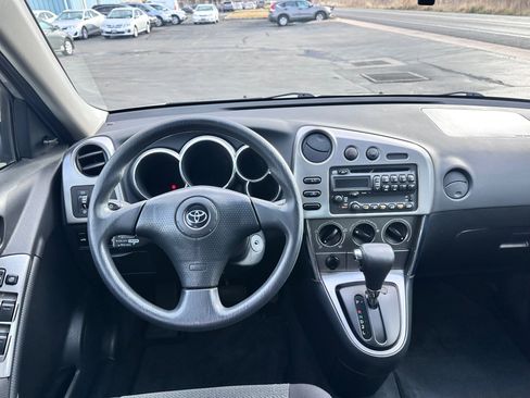 Used 2004 Toyota Matrix image 7