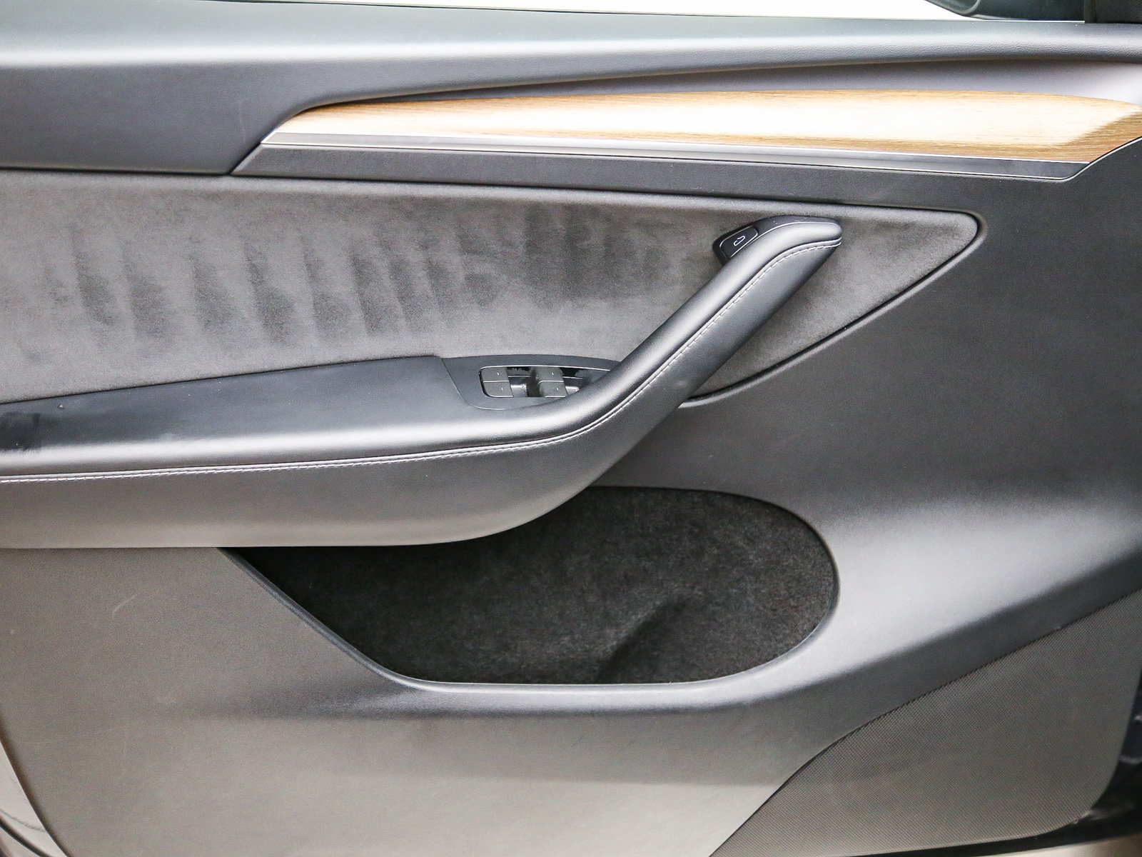 Used 2024 Tesla Model Y Performance AWD/4WD image 24