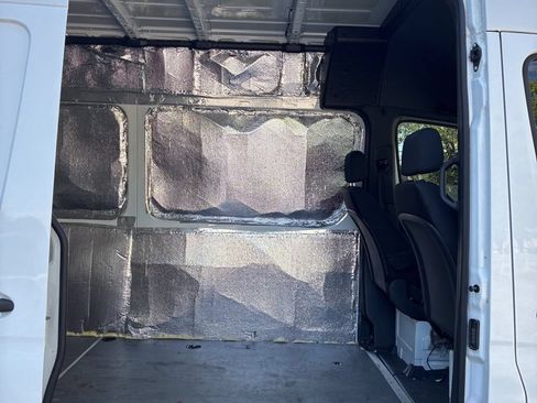 Used 2023 Mercedes-Benz Sprinter 2500 image 14
