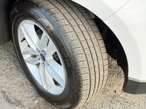 Used 2016 Ford Edge SEL w/ Equipment Group 201A AWD/4WD image 98