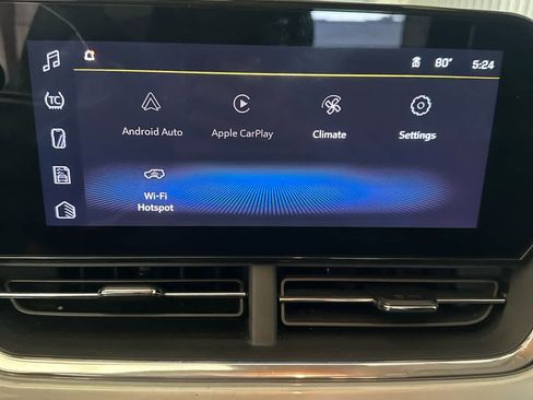 Used 2025 Chevrolet Trax LT image 18