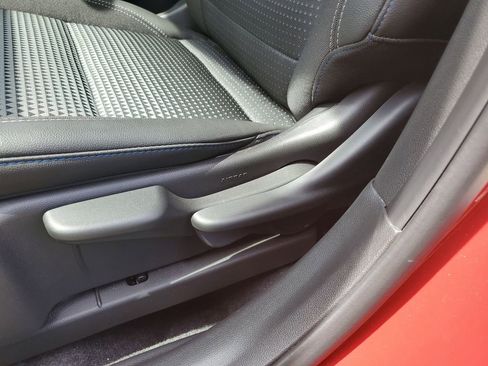 Used 2026 Chevrolet Trax LT image 22