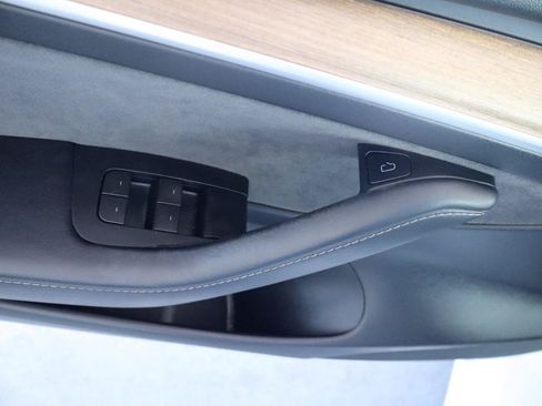 Used 2023 Tesla Model 3 Standard Range RWD image 24