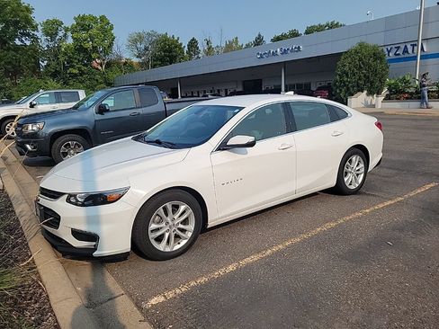 Used 2018 Chevrolet Malibu LT FWD image 22