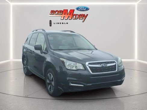 Used 2018 Subaru Forester 2.5i Premium w/ All-Weather Package AWD/4WD image 3