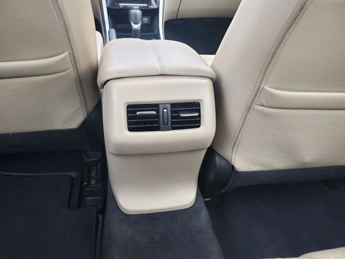 Used 2017 Honda Accord Touring image 31