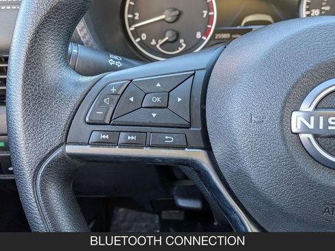 Used 2024 Nissan Sentra SV FWD image 17
