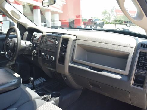 Used 2012 RAM 2500 ST w/ Chrome Appearance Group AWD/4WD image 14
