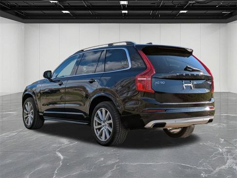 Used 2016 Volvo XC90 T8 Momentum w/ Vision Package image 3