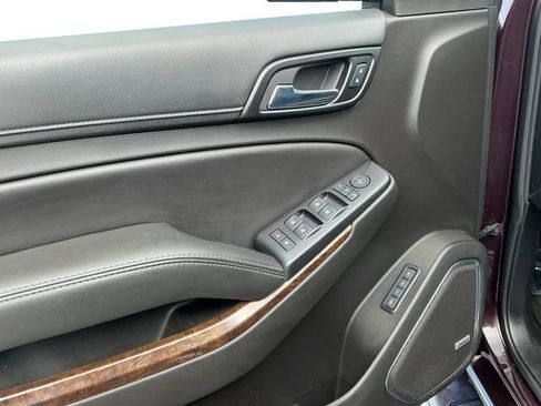 Used 2017 Chevrolet Tahoe LT w/ LT Signature Package AWD/4WD image 11