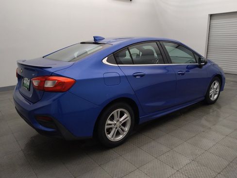 Used 2017 Chevrolet Cruze LT w/ RS Package FWD image 10