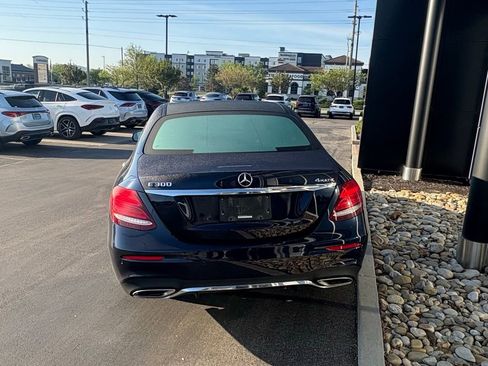 Used 2018 Mercedes-Benz E 300 4MATIC image 7