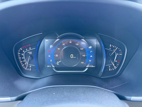 Used 2020 Hyundai Santa Fe Limited AWD/4WD image 11