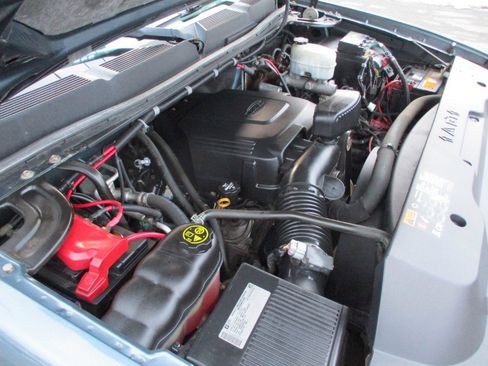 Used 2013 Chevrolet Silverado 2500 LT w/ Interior Plus Package image 25