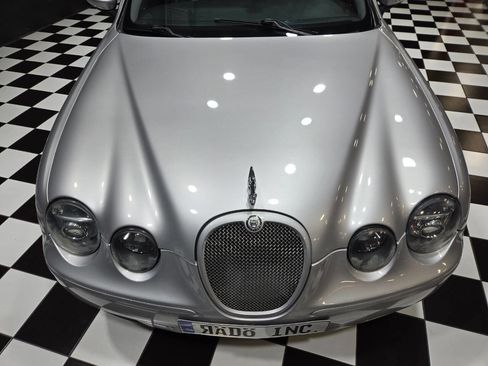 Used 2005 Jaguar S-TYPE R image 38