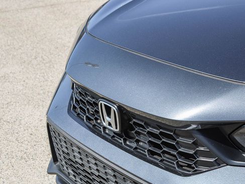 Used 2025 Honda Civic Sport image 6