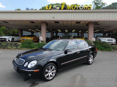 Used 2005 Mercedes-Benz E 320 Sedan image 24