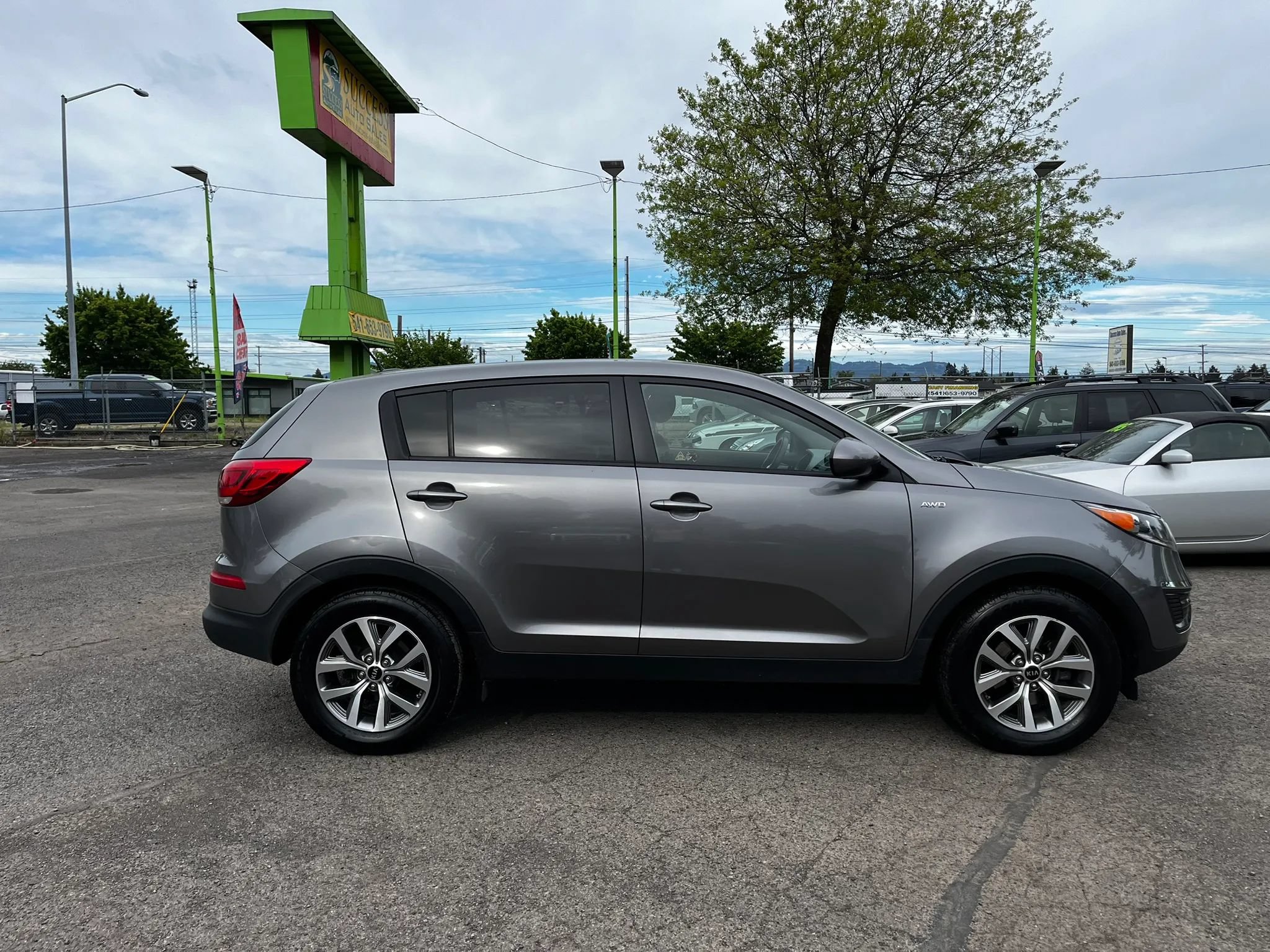 Used 2016 Kia Sportage LX AWD/4WD image 2