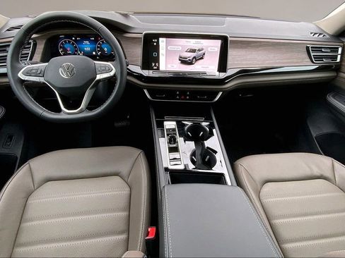 New 2026 Volkswagen Atlas SEL image 5