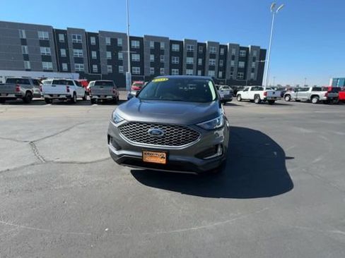 Used 2023 Ford Edge SEL w/ Convenience Package AWD/4WD image 3