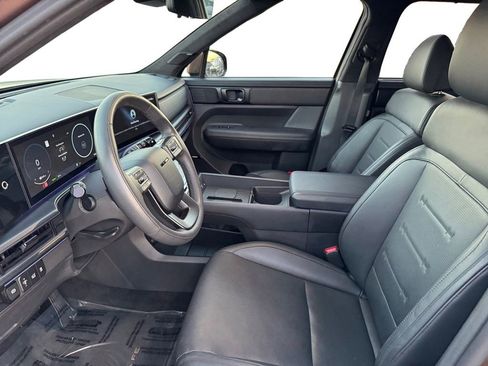 Certified 2025 Hyundai Santa Fe Calligraphy image 9