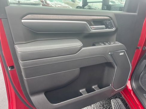 Used 2026 Chevrolet Silverado 3500 LTZ w/ LTZ Plus Package image 44