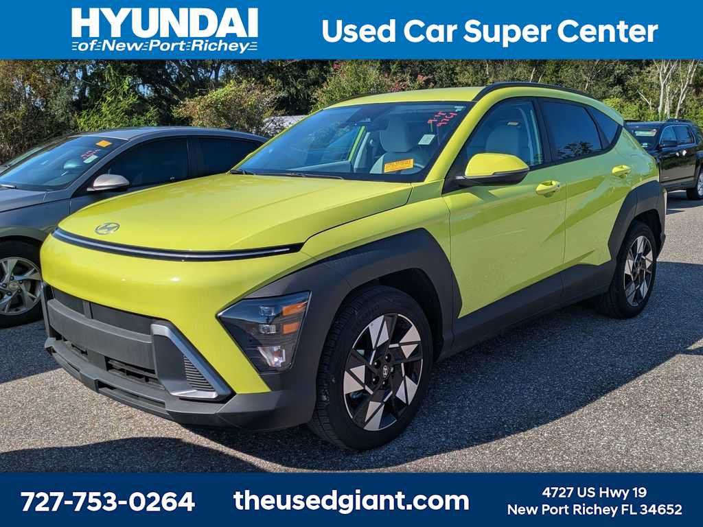 Certified 2025 Hyundai Kona SEL FWD image 1