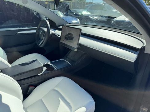 Used 2023 Tesla Model Y Long Range image 24